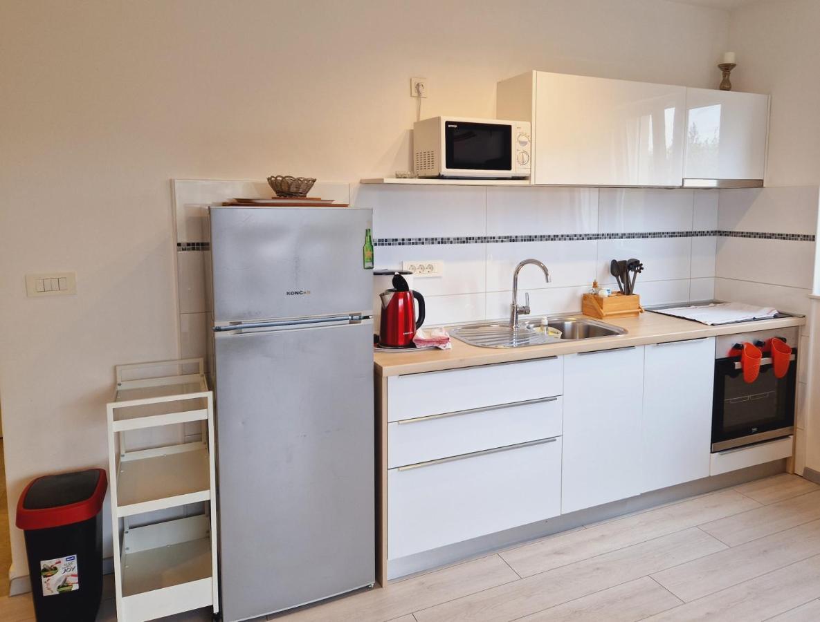 Apartments Nina Rab Town Zewnętrze zdjęcie
