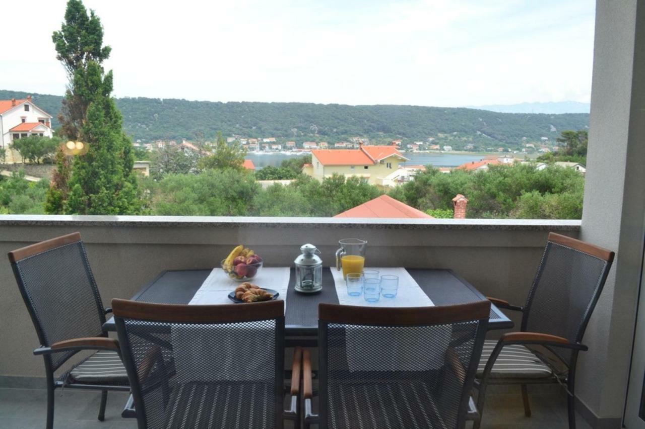 Apartments Nina Rab Town Zewnętrze zdjęcie