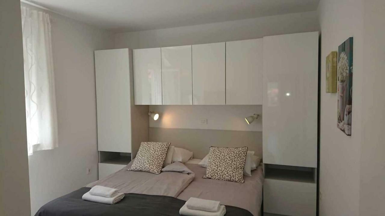 Apartments Nina Rab Town Zewnętrze zdjęcie