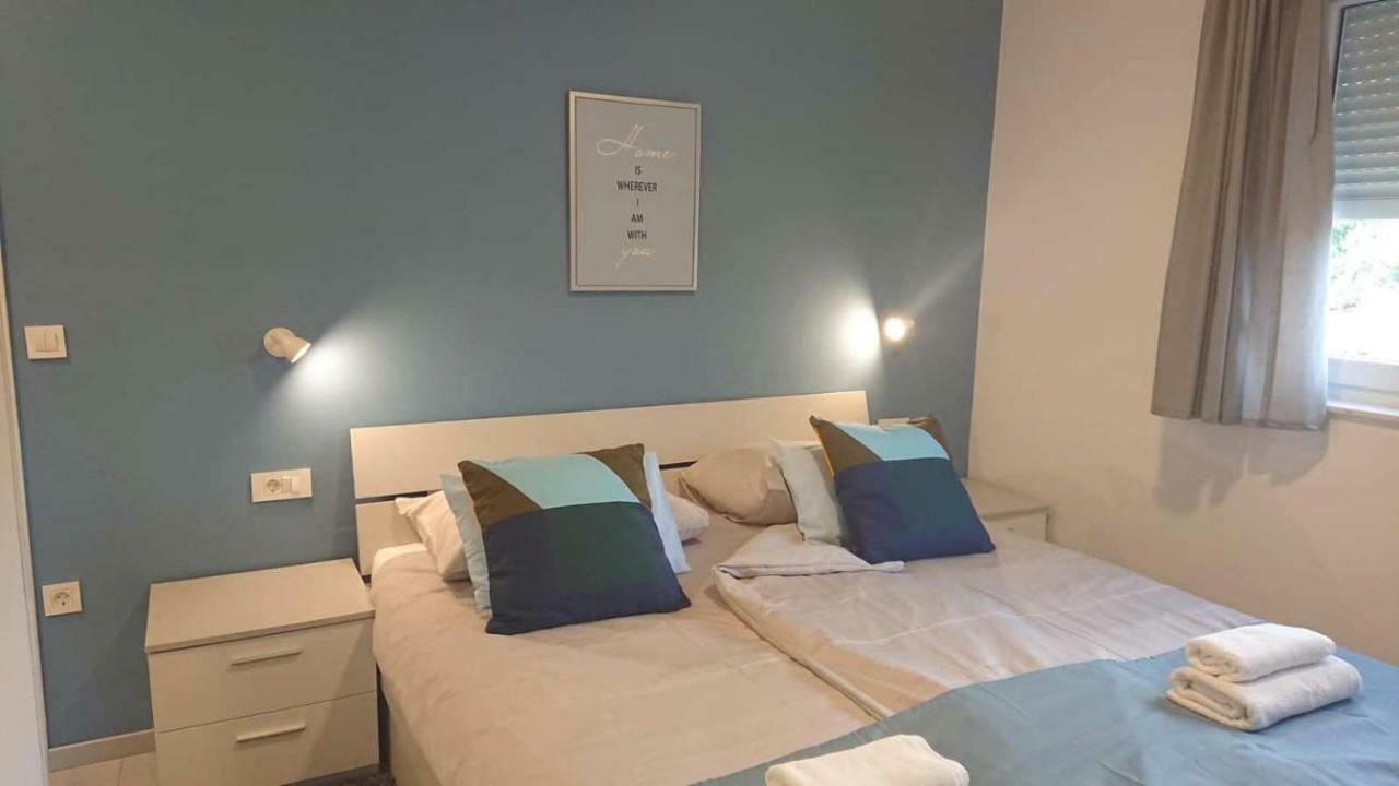 Apartments Nina Rab Town Zewnętrze zdjęcie